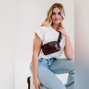 Maroon small Fanny pack NWT‎